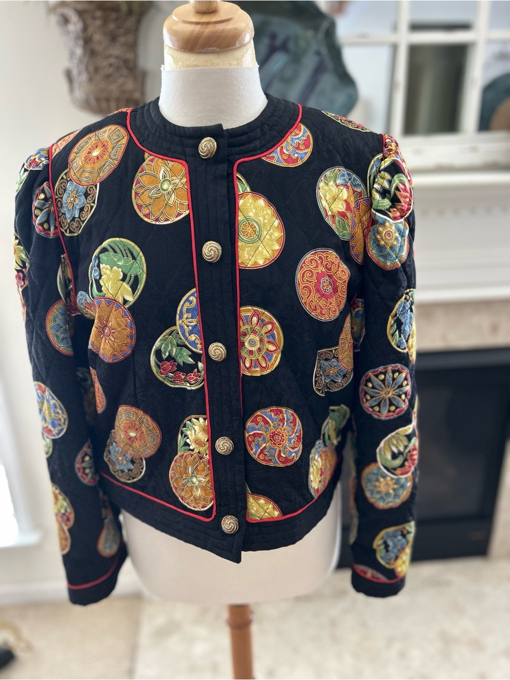 RARE Boutique Design Silk Circle-Pattern Jacket - Picture 2 of 14